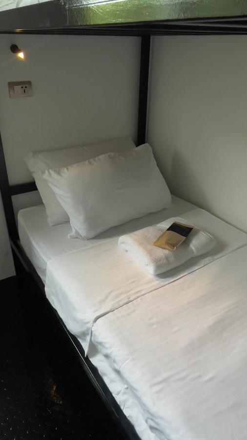 Lartista Hostel Puerto Princesa Екстериор снимка