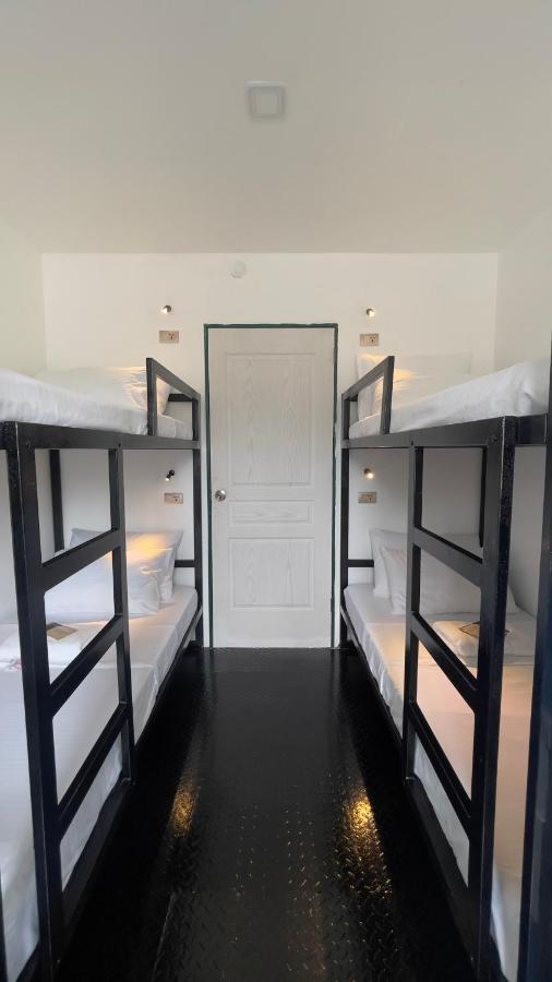 Lartista Hostel Puerto Princesa Екстериор снимка