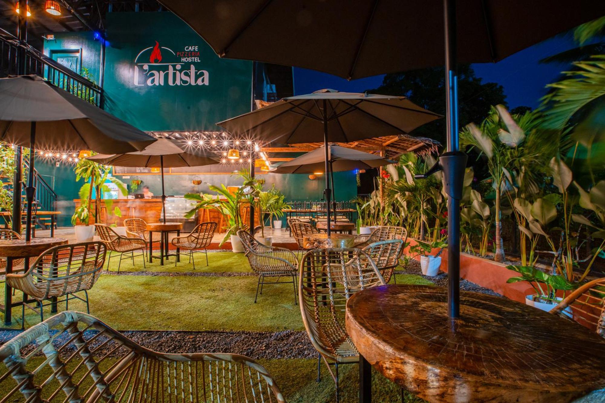 Lartista Hostel Puerto Princesa Екстериор снимка