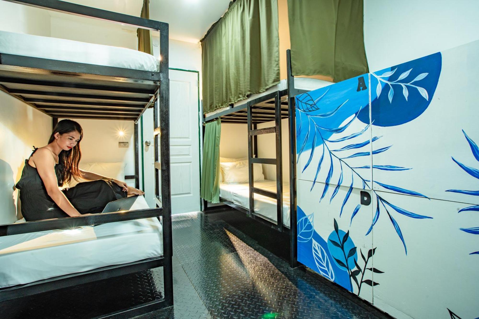 Lartista Hostel Puerto Princesa Екстериор снимка