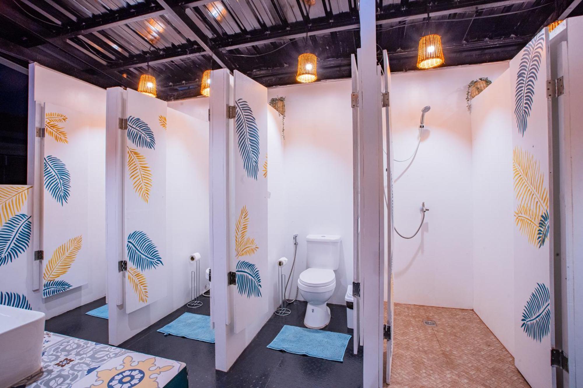 Lartista Hostel Puerto Princesa Екстериор снимка