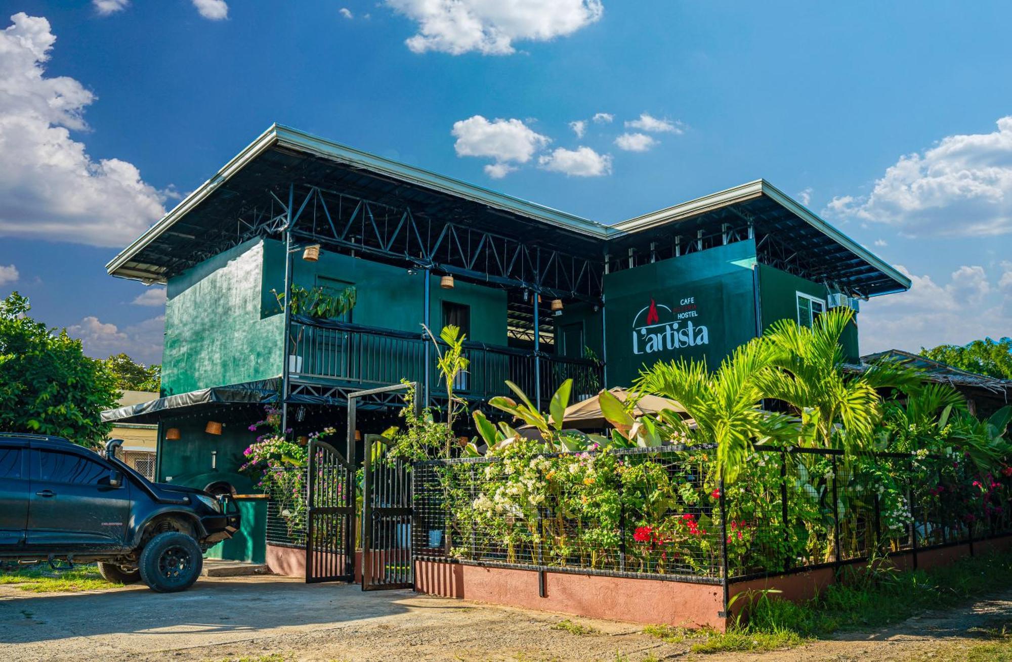 Lartista Hostel Puerto Princesa Екстериор снимка